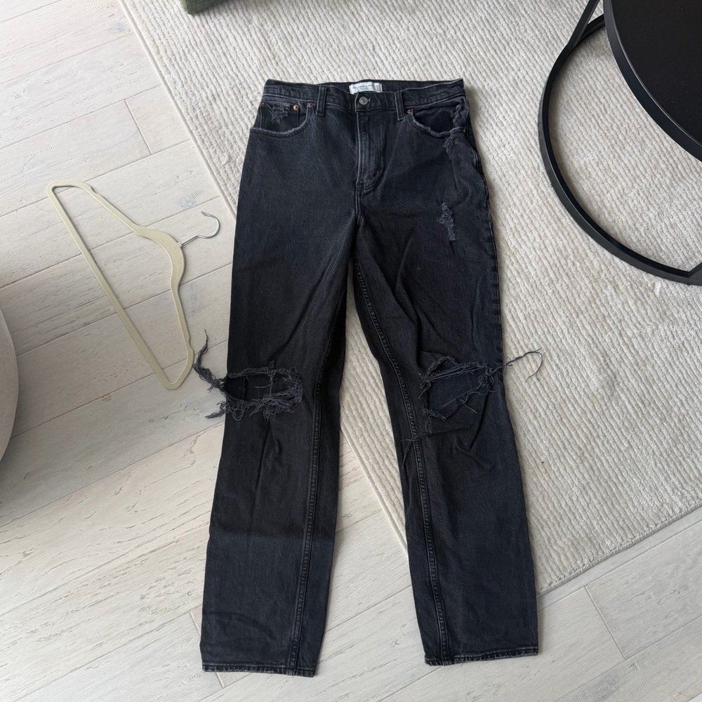 Abercrombie & Fitch Black Distressed Straight-Leg Jeans